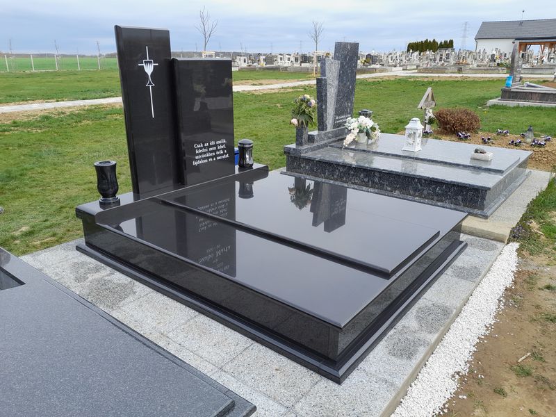 Kétszemélyes gránit síremlékek - Balázsgránit